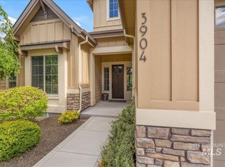 3904 W Farm View Dr, Boise, ID 83714