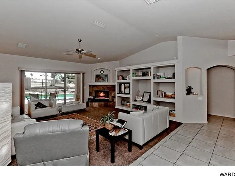 820 Granada Vereda — Photo 3