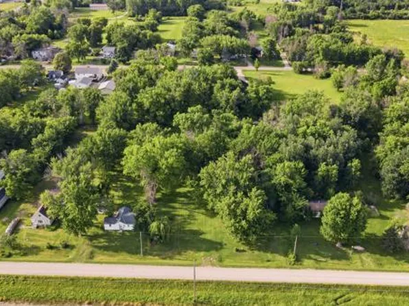 28th Ave NE, Austin, MN 55912