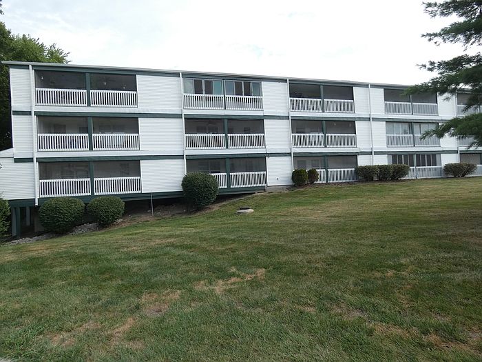 1st image of 2306 NE 68th St