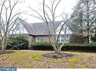 224 Ashbourne Rd, Elkins Park, PA 19027