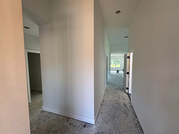 4th image of 1725 Parkside