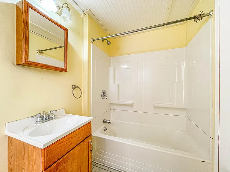329 Preble St #2 — Photo 14