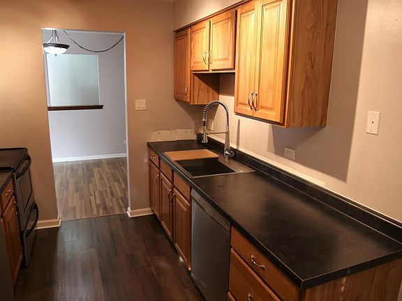 2nd image of 10332 Parkside Ave APT 12