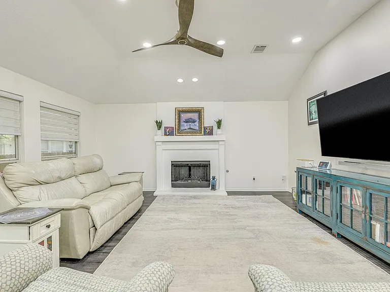 8908 Pepper Rock Dr — Photo 15