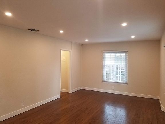 4th image of 10519 Crenshaw Blvd APT 01
