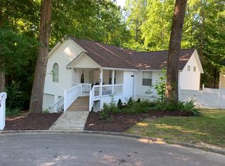 4 Quincy Ct, Taylors, SC 29687