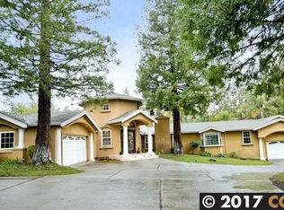 220 Roundhill Pl, Clayton, CA 94517