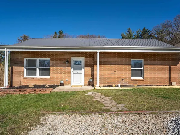 110 W Ridgeview Dr, Uniontown, PA 15401