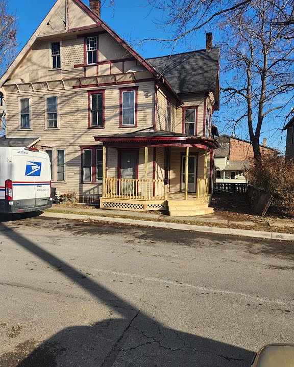 1st image of 814 Mulberry St
