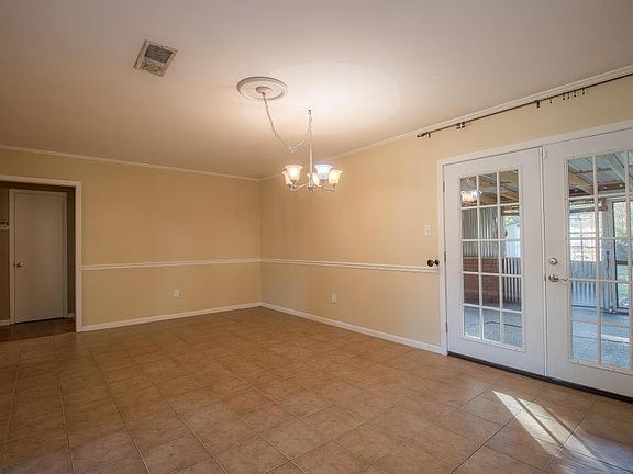 5th image of 1459 Tally Ho Cir