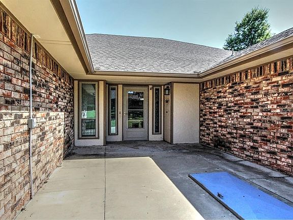 3rd image of 12020 Hollyrock Dr