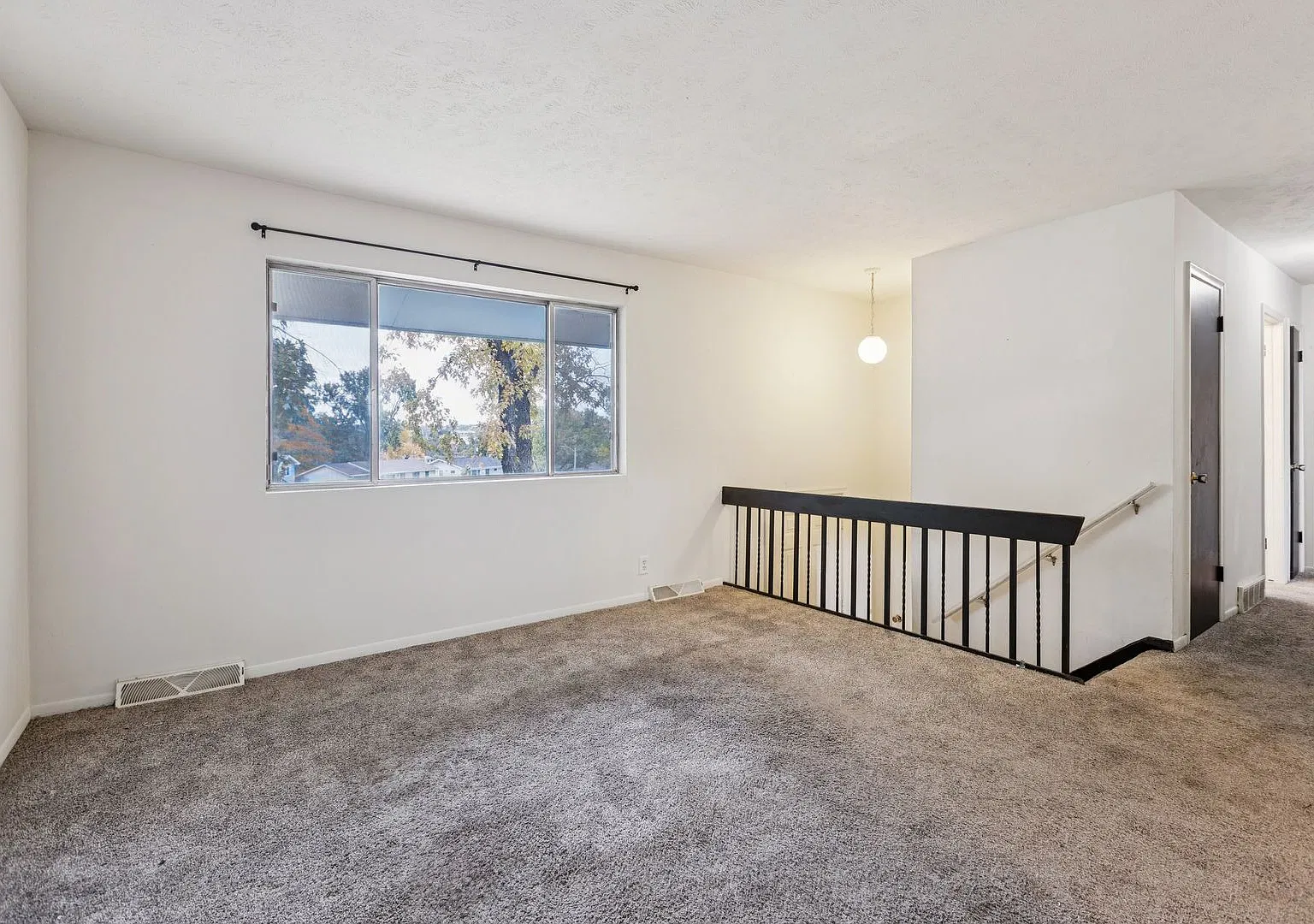 3-Bedroom Home with Large Fenced Yard — Photo 3