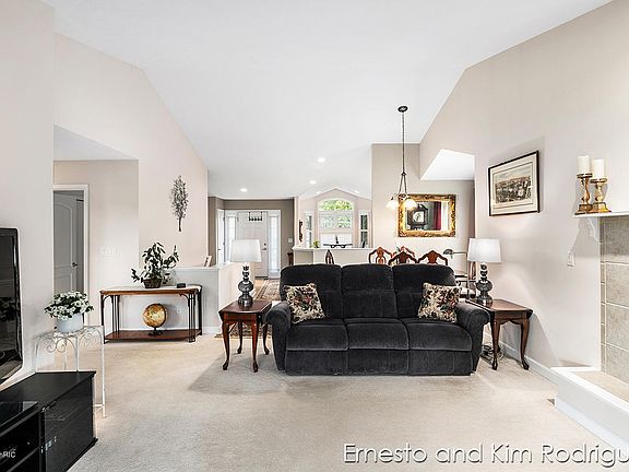 5th image of 3876 Pemberton Dr SE #50