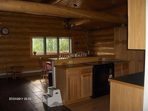 5th image of 3060 Amber Ave