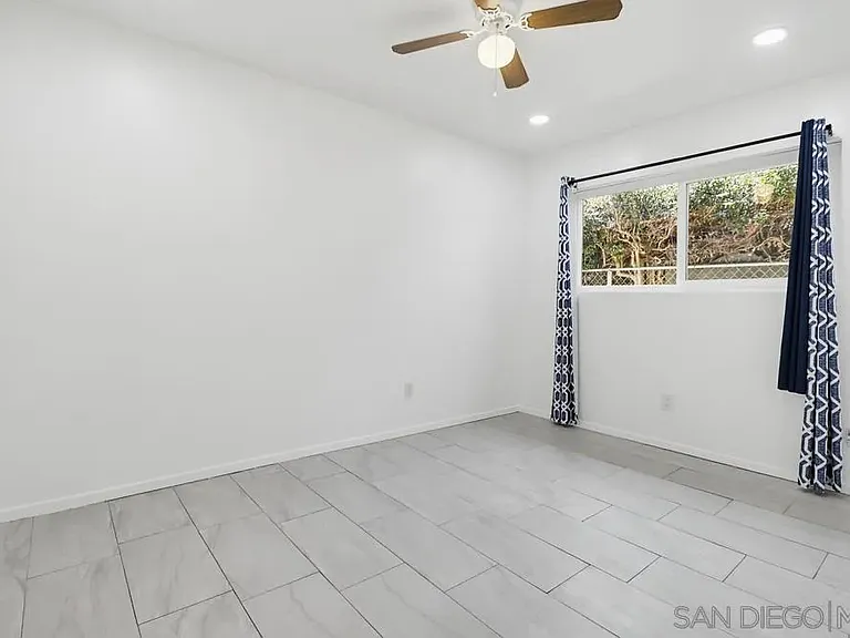 3095 L St — Photo 22