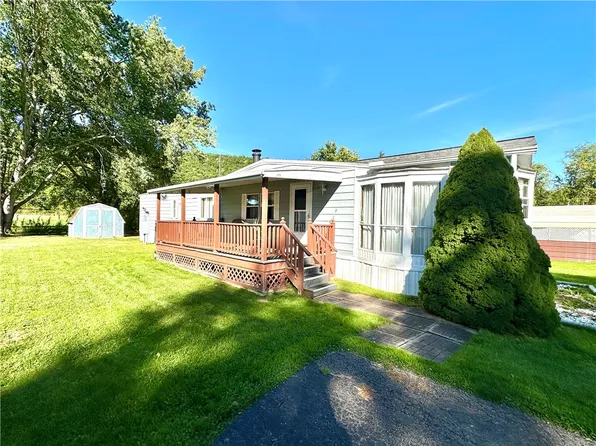 713 Evergreen Dr, Painted Post, NY 14870