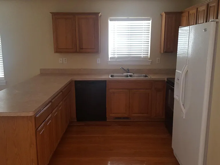 3169 E Eleven Mile Rd — Photo 21