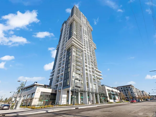 13675 107a Ave #402, Surrey, BC V3T 2H2