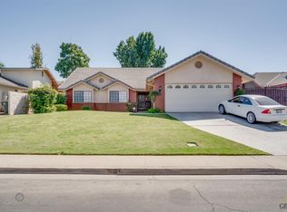 5805 Cedar Falls Dr, Bakersfield, CA
