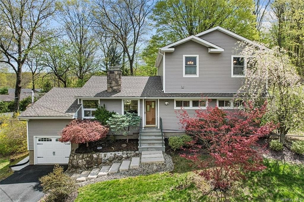 19 Hickory Road, Sloatsburg, NY 10974 Zillow