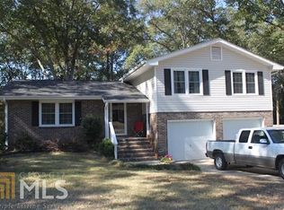 367 Redbud Dr, Barnesville, GA 30204