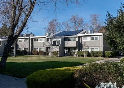 Aggie Square Apartments — Photo 15