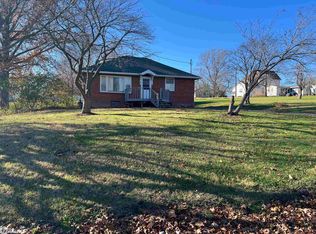 161 S 14th St, Hamilton, IL 62341