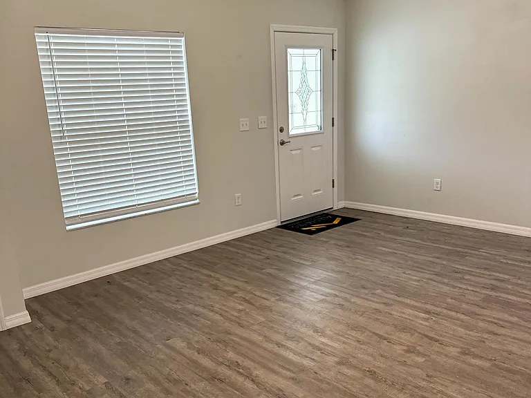 2343 NW 58th Pl — Photo 7