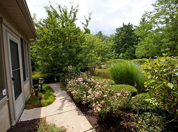 4th image of 8588 Stonewoods Ln