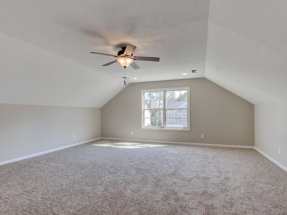 4th image of 40 Chestnut Hl Lot 40