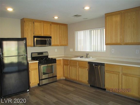 4th image of 841 Lord Crewe St #0