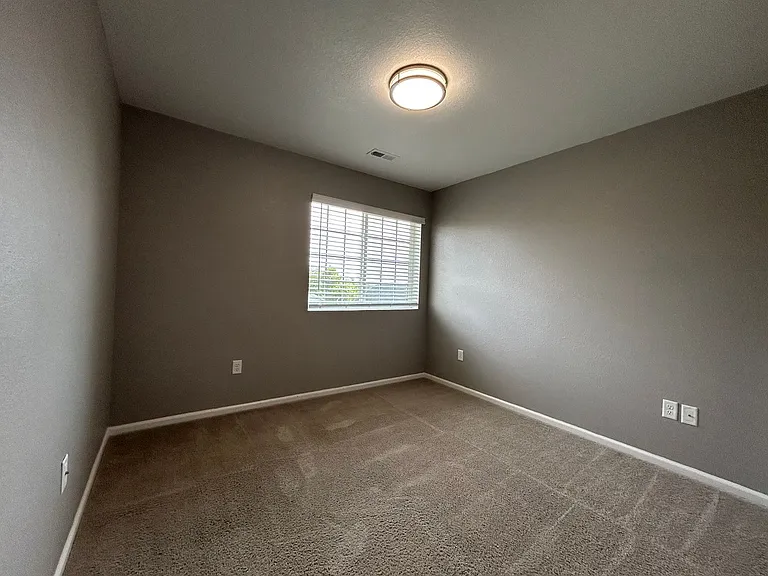 215 Jackson Dr — Photo 33