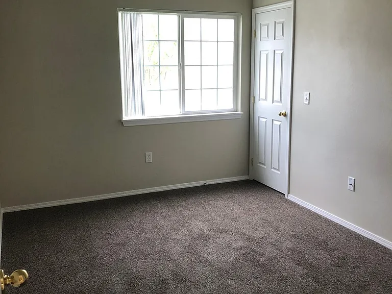 187 N Avenger Ln — Photo 7