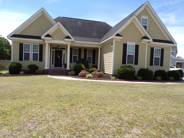 8201 Plum Bush Ct, Willow Spring, NC 27592