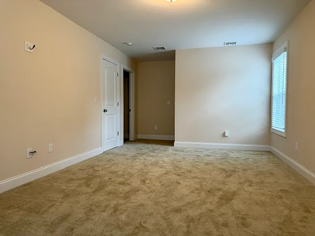 497 Carnation Dr — Photo 13