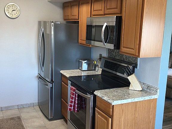 3rd image of 100 Mulberry Ave Unit 112