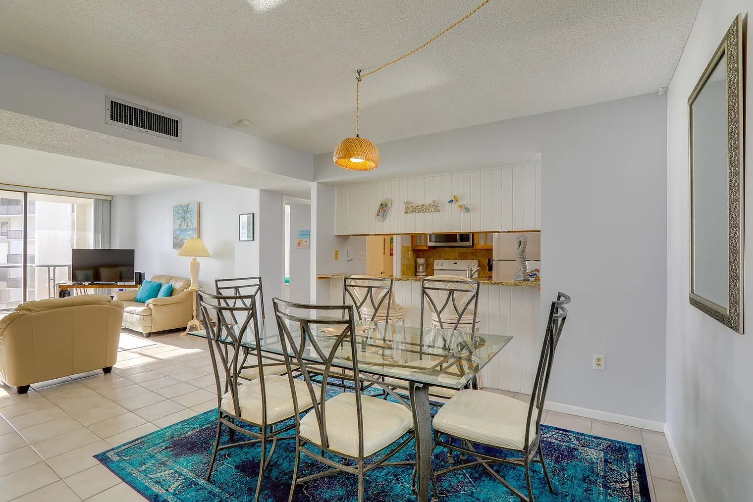 2 bed, 2.0 bath, 1259 sqft, $3,823 — Photo 3
