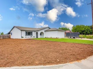 1295 E Lincoln Ave, Escondido, CA 92027