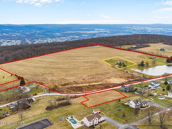 4th image of 2409 Red Oak Dr