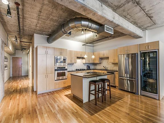 5th image of 1999 McKinney Ave APT 403