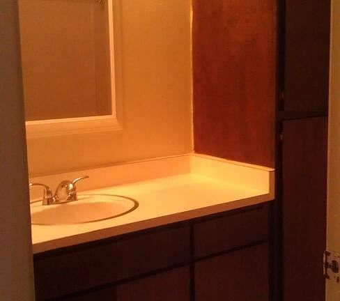 5th image of 2421 E St APT 03