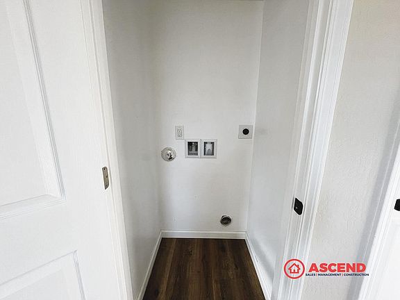 3rd image of 313 Washington Ave #B