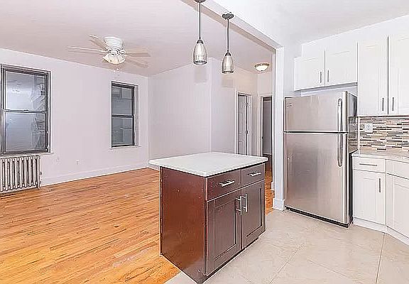 4th image of 52 Clarkson Ave #4J