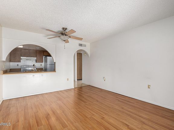 4th image of 3033 E DEVONSHIRE Avenue #3023