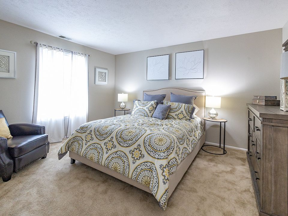 2 Bedroom Bedroom Floorplan at Williamsburg on Lake Mishawaka