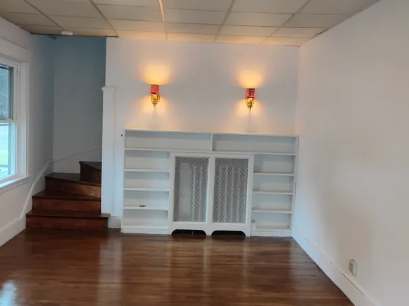 18 Spring St, Lexington, MA 02421