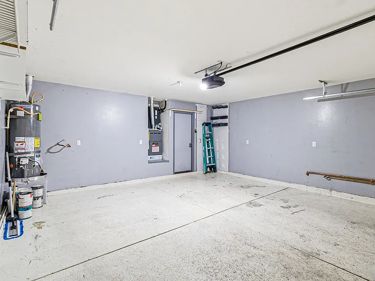 9523 Observer St — Photo 36