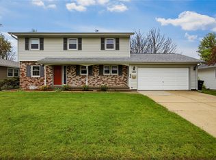 2330 Northview Dr, Marion, IA 52302
