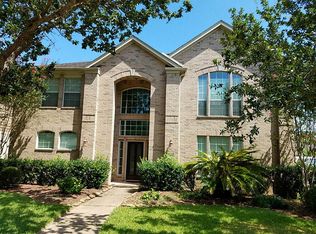 2430 La Rochelle Ct, Seabrook, TX 77586